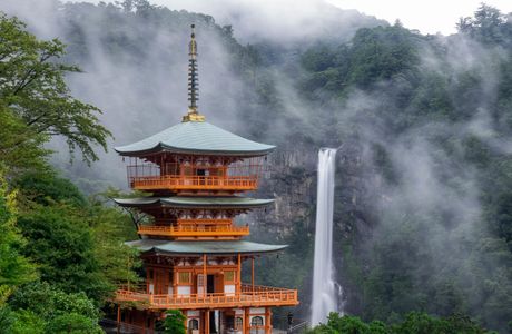 Tonosumi Fall