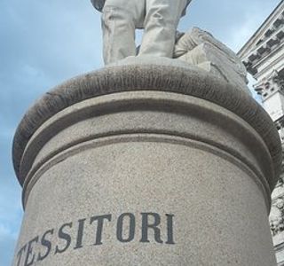 Monumento al Tessitore