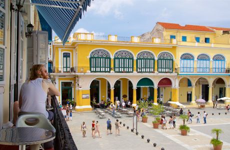 Tropikalna Plaza