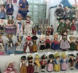 International Doll House