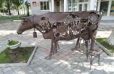 Art-Object Cow