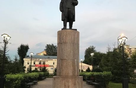 Kuibyshev Statue