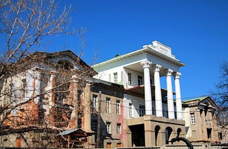 Demidovykh Estate White House