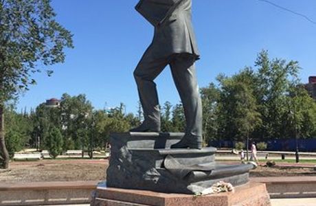 Monument to Mikhail Vrubel