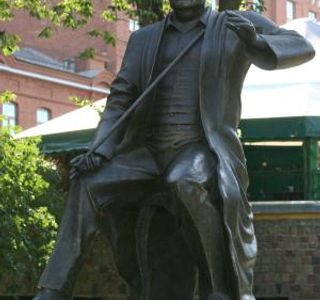 Zagir Ismagilov Statue