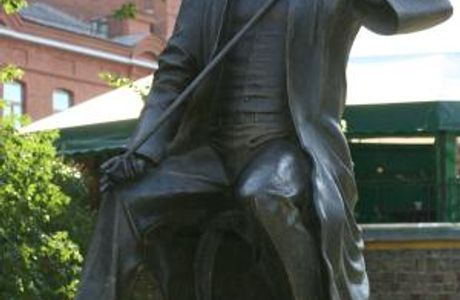 Zagir Ismagilov Statue