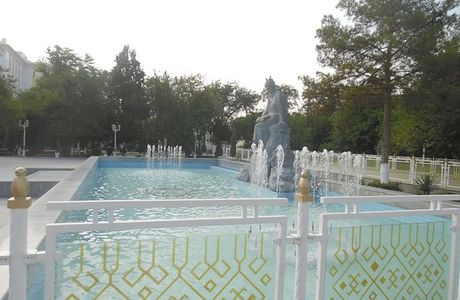 Magtymguly Pyragy Monument