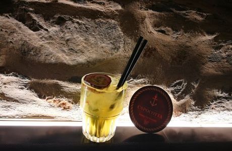 Basquiat lounge bar