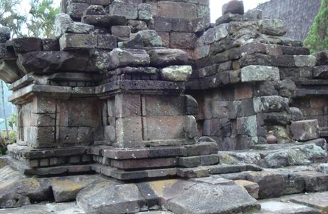 Songgoriti Temple
