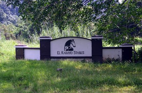 El Kabayo Stables