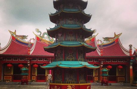 Gunung Timur Temple