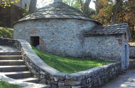 Lapidi ai caduti di Cazzago Brabbia