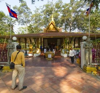 Preah Ang Chek Preah Ang Chom Temple
