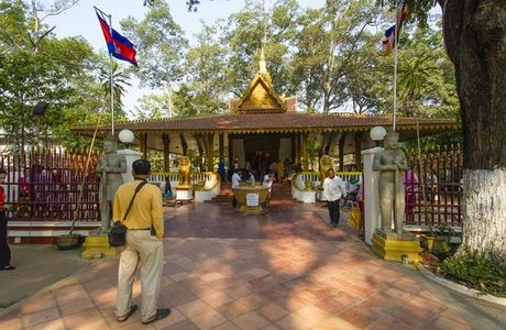Preah Ang Chek Preah Ang Chom Temple