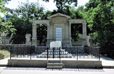 Tomb of I.K. Aivazovskiy