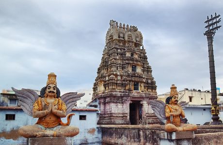 Pandava Thoothar Perumal Temple