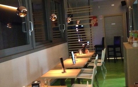 Goon Docks Bar 1