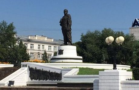 Monument to Zhukov