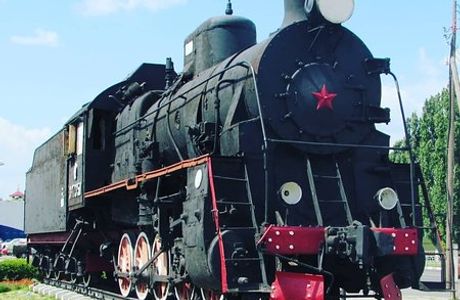 Monument Requiem Locomotive