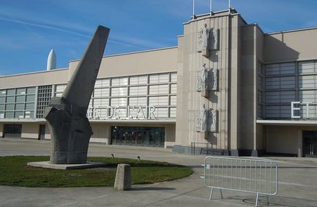 Au Pilote d'Essais et a l'Equipage