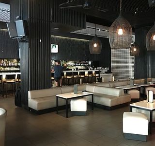 Straits - Santana Row