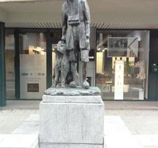 Beeldje van Nello en Patrasche