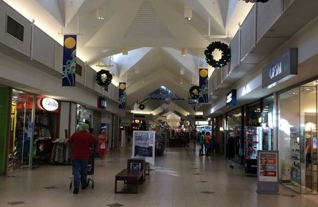 Boulevard Shopping Centre