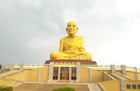 Buddha Uttayarn Maharach