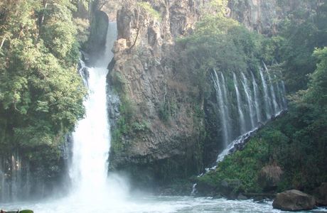 Cascada de la Tzararacua