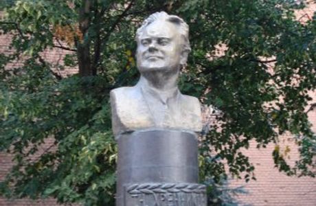 Bust of T. Khrennikov