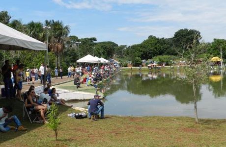 Afonso Dias Fernandes Sobrinho Lake