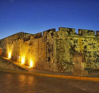 Baluarte de San Carlos/Museo de la Ciudad