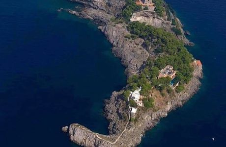 Dolphin Island