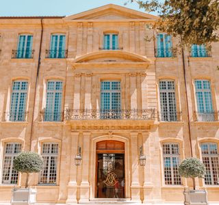 Hotel de Caumont - Art Centre