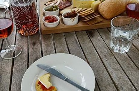 Hawkes Ridge Wine Estate