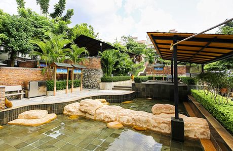 Longshan Hot Spring