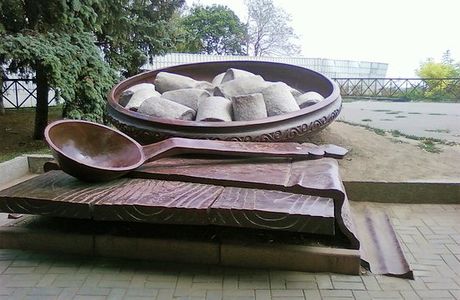 Poltava Dumplings Monument