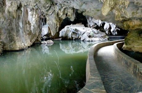 Ruesi Sawan and Luk Suea Cave