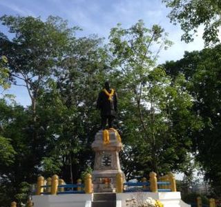 Phraya Ratsadanupradit Mahison Phakdi Monument