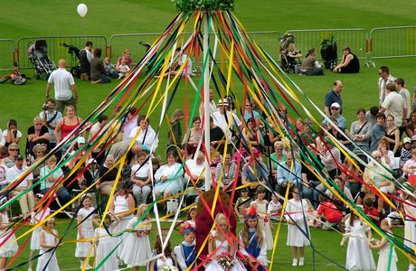 The Barwick Maypole