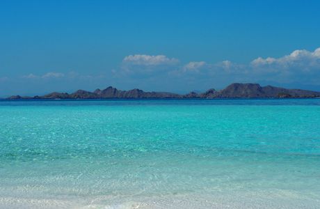 Taka Makassar Island