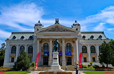Teatrul National Vasile Alecsandri