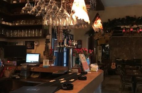 Shipyard Cafe and Bar