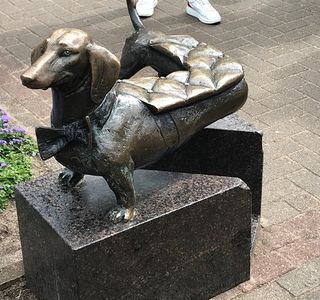 Sculpture-Bench Taksa