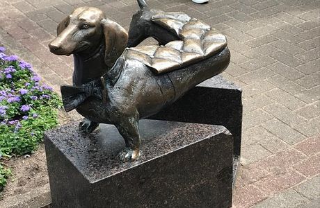 Sculpture-Bench Taksa