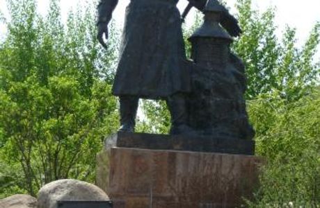 Statue of Pyotr Beketov