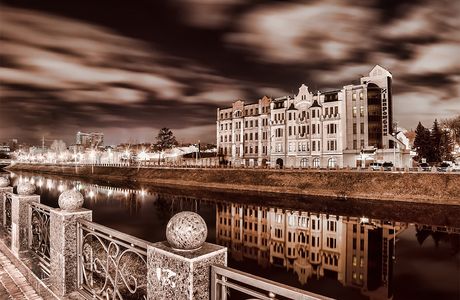 Lopanskaya Embankment