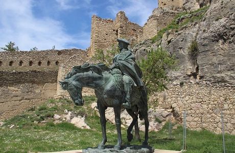 Ramon Cabrera Monument