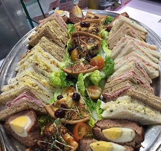 WJ George Butchers & Deli Pot