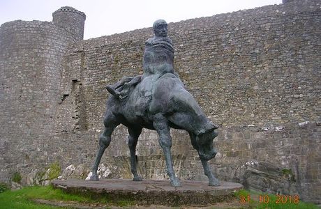 The Two Kings Statue